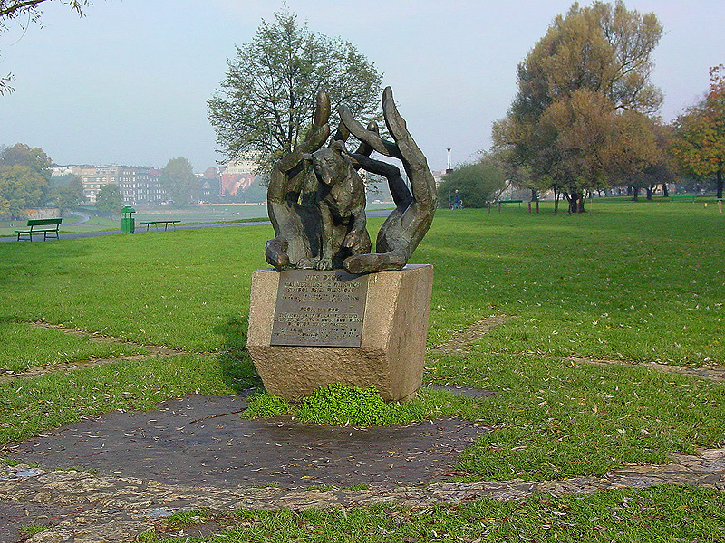 Краков. Памятник собаке - пёс Джок